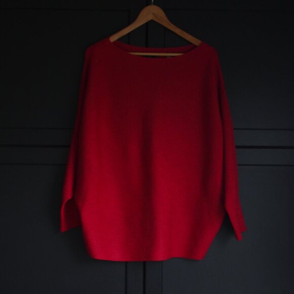 Tahari | Gorgeous Red Metallic Sparkly, Fine Rib, 3/4 Dolman Sleeve Sweater - Picture 1 of 5